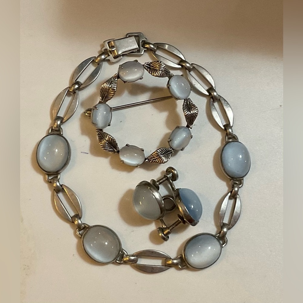 We Richard: Moonstones and sterling silver 925 link bracelet , pin, earrings set